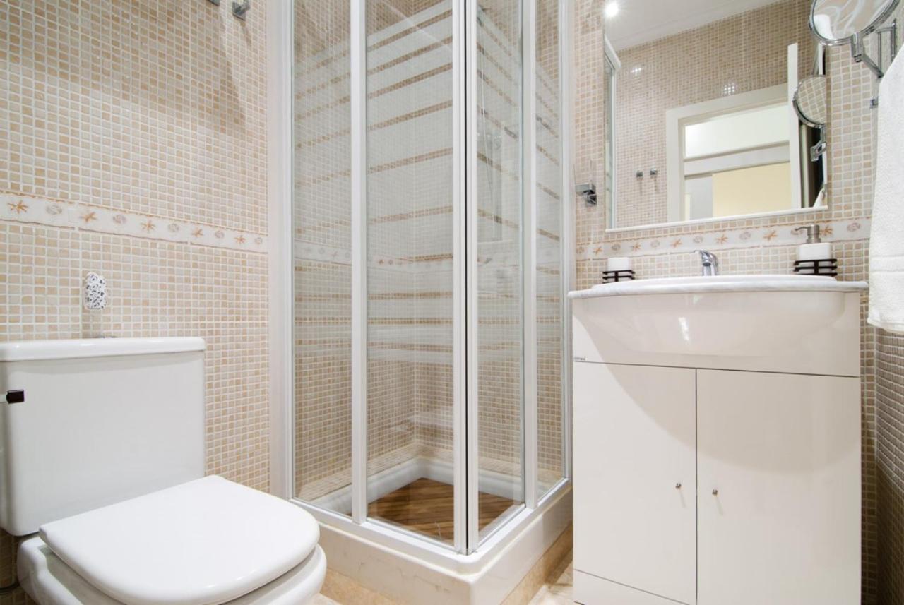Mit House Genova En Apartamento